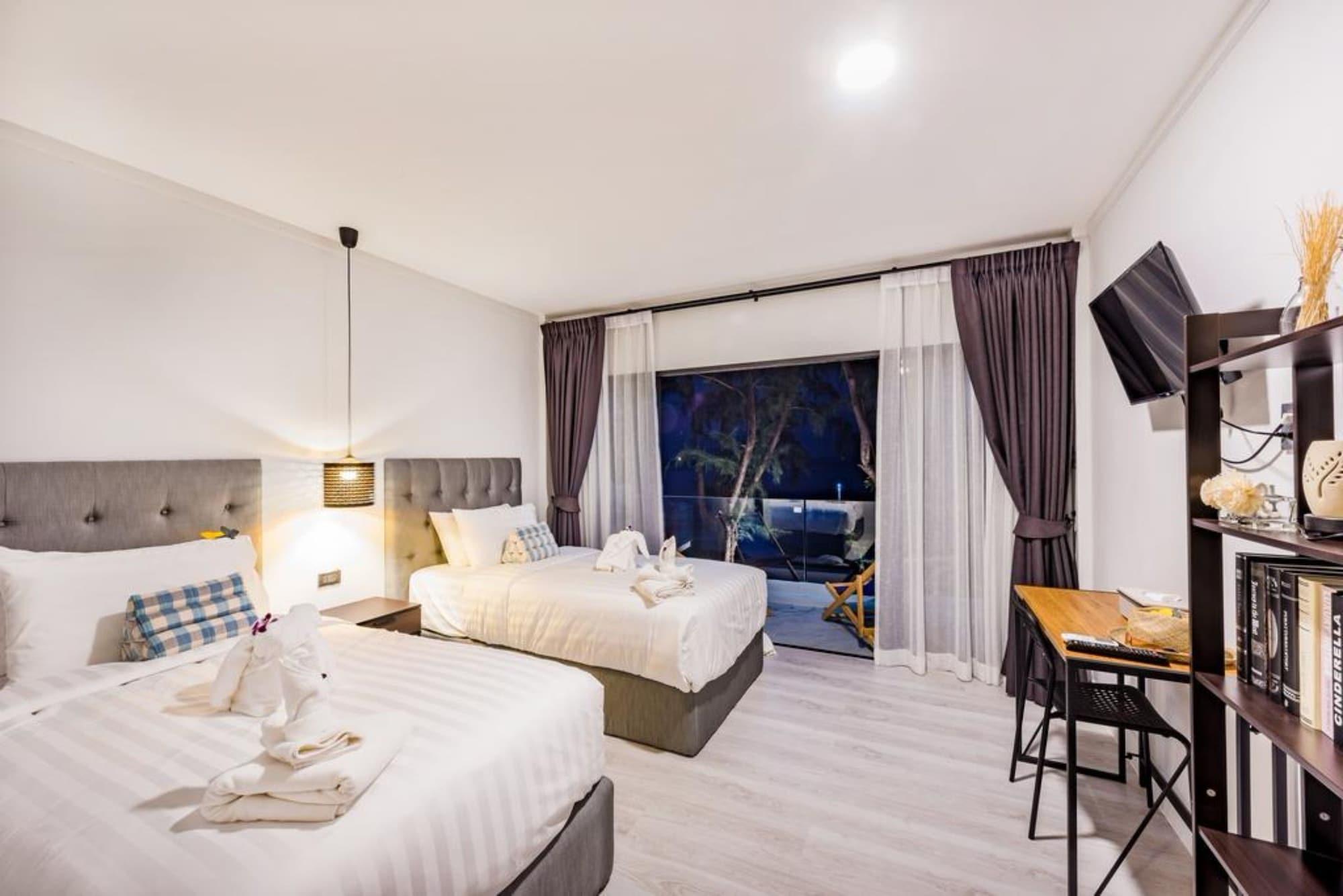 Phuket Thai Kamala Beach Front מראה חיצוני תמונה