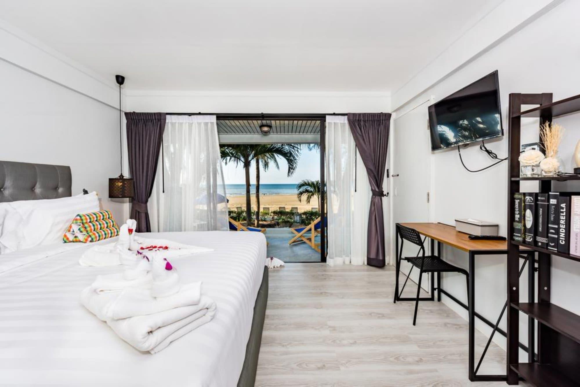 Phuket Thai Kamala Beach Front מראה חיצוני תמונה